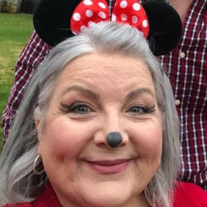 Meet your Posher, Pam